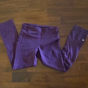 Lululemon cropped leggings, 2
